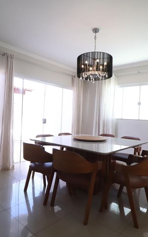 Casa para alugar com 286m², 4 quartos e 1 vagaSala de Jantar