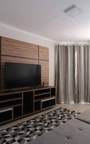 Casa para alugar com 286m², 4 quartos e 1 vagaSala de TV