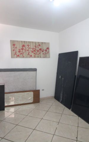 Casa à venda com 2000m², 4 quartos e 8 vagasQuarto de serviço 1