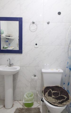 Casa à venda com 2000m², 4 quartos e 8 vagasBanheiro de serviço