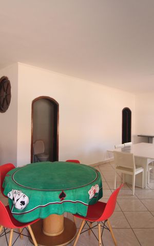 Casa à venda com 2000m², 4 quartos e 8 vagasÁrea comum