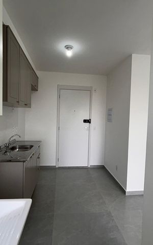 Apartamento para alugar com 37m², 2 quartos e sem vaga Apartamento para alugar com 37m², 2 quartos e sem vagaÁrea de Serviço