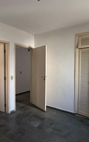 Apartamento para alugar com 161m², 3 quartos e 2 vagas Apartamento para alugar com 161m², 3 quartos e 2 vagasSuíte