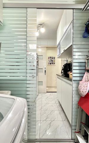Apartamento à venda com 62m², 2 quartos e 1 vaga Apartamento à venda com 62m², 2 quartos e 1 vagaÁrea de Serviço