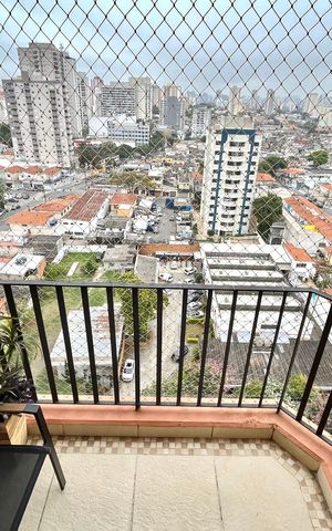 Apartamento à venda com 62m², 2 quartos e 1 vaga Apartamento à venda com 62m², 2 quartos e 1 vagaVaranda