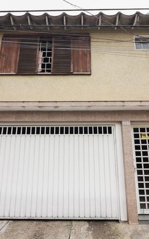 Casa para alugar com 44m², 2 quartos e sem vaga Casa para alugar com 44m², 2 quartos e sem vagaFachada