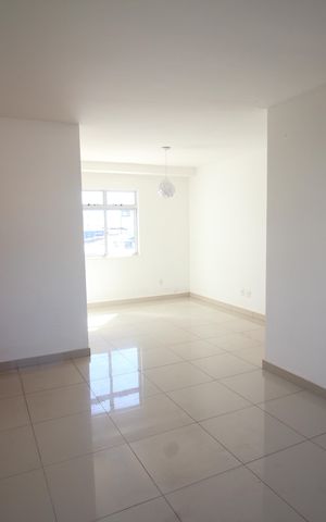 Apartamento para alugar com 110m², 3 quartos e 2 vagasSala