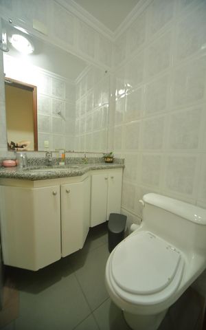 Apartamento para alugar com 104m², 3 quartos e 2 vagasBanheiro Social 