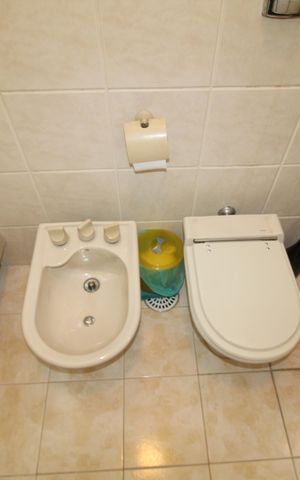 Casa para alugar com 250m², 3 quartos e 3 vagasBanheiro