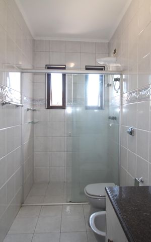 Casa para alugar com 250m², 3 quartos e 3 vagasQuarto 1 - Banheiro