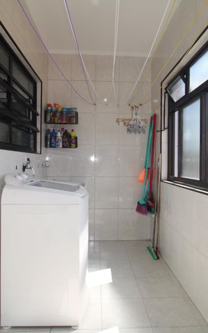 Casa para alugar com 250m², 3 quartos e 3 vagasÁrea de Serviço