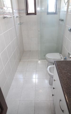 Casa para alugar com 250m², 3 quartos e 3 vagasQuarto 1 - Banheiro