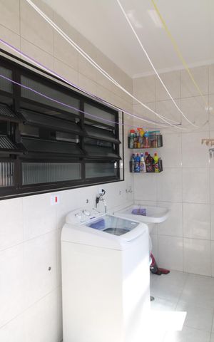 Casa para alugar com 250m², 3 quartos e 3 vagasÁrea de Serviço