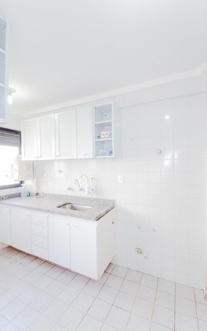 Apartamento à venda com 81m², 2 quartos e 2 vagasCozinha