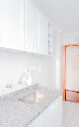 Apartamento à venda com 81m², 2 quartos e 2 vagasCozinha