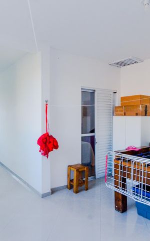 Casa à venda com 200m², 3 quartos e 2 vagasVaranda - Casa 2