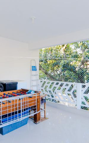Casa à venda com 200m², 3 quartos e 2 vagasVaranda - Casa 2