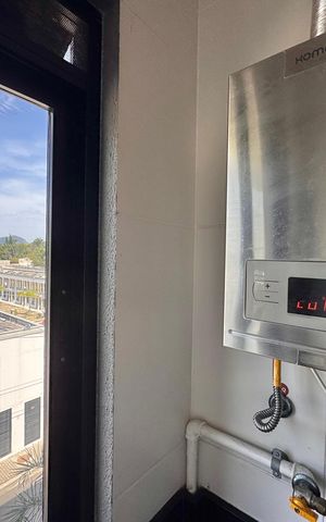 Apartamento à venda com 41m², 2 quartos e 1 vaga Apartamento à venda com 41m², 2 quartos e 1 vagaCozinha e Área de Serviço