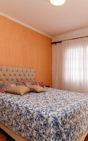 Casa à venda com 365m², 3 quartos e 6 vagas Casa à venda com 365m², 3 quartos e 6 vagasSuíte
