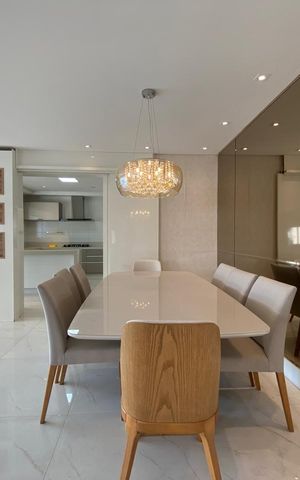 Apartamento à venda com 162m², 3 quartos e sem vaga Apartamento à venda com 162m², 3 quartos e sem vagaSala