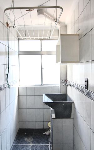 Apartamento para alugar com 48m², 2 quartos e 1 vaga Apartamento para alugar com 48m², 2 quartos e 1 vagaBanheiro