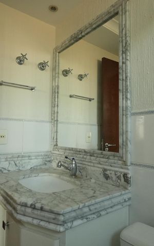 Apartamento à venda com 154m², 2 quartos e 2 vagasBanheiro da Suite 1