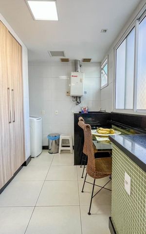 Apartamento à venda com 197m², 3 quartos e 2 vagas Apartamento à venda com 197m², 3 quartos e 2 vagasCozinha