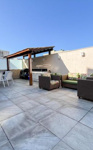Apartamento à venda com 197m², 3 quartos e 2 vagas Apartamento à venda com 197m², 3 quartos e 2 vagasÁrea externa