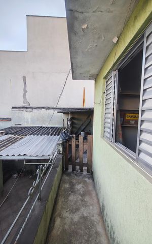 Casa à venda com 192m², 2 quartos e 3 vagas Casa à venda com 192m², 2 quartos e 3 vagasTerraço