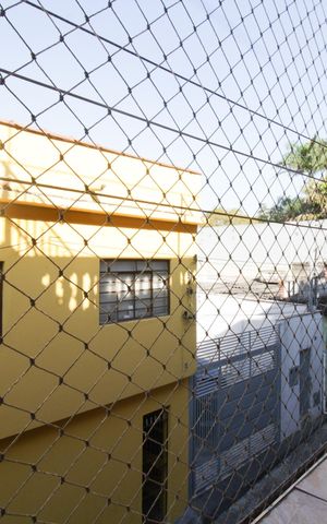 Casa à venda com 130m², 3 quartos e 2 vagas Casa à venda com 130m², 3 quartos e 2 vagasVaranda