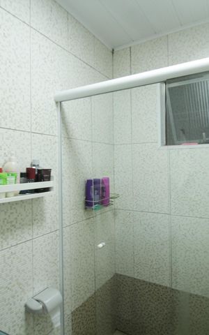 Casa à venda com 130m², 3 quartos e 2 vagas Casa à venda com 130m², 3 quartos e 2 vagasBanheiro