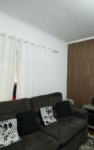 Casa à venda com 130m², 3 quartos e 2 vagas Casa à venda com 130m², 3 quartos e 2 vagasSala