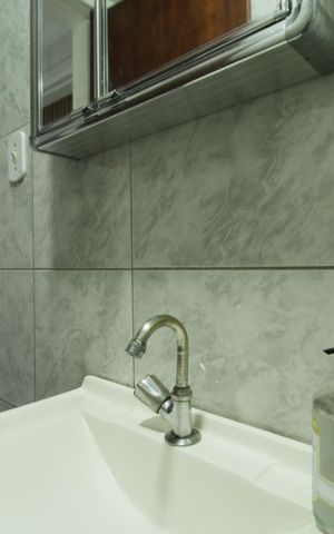 Casa à venda com 130m², 3 quartos e 2 vagas Casa à venda com 130m², 3 quartos e 2 vagasBanheiro