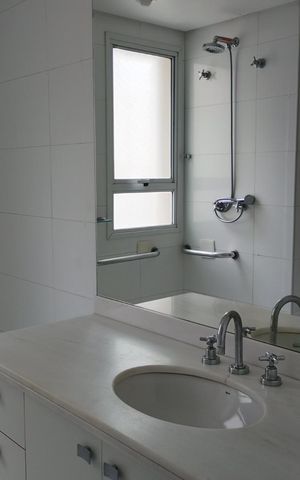 Apartamento à venda com 154m², 3 quartos e 3 vagas Apartamento à venda com 154m², 3 quartos e 3 vagasBanheiro