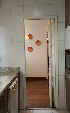 Apartamento à venda com 154m², 3 quartos e 3 vagas Apartamento à venda com 154m², 3 quartos e 3 vagasCozinha