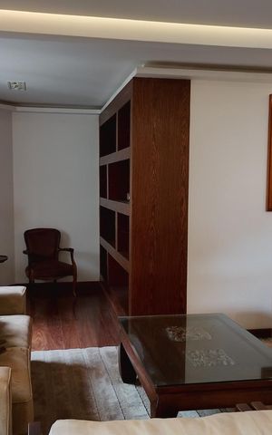 Apartamento à venda com 154m², 3 quartos e 3 vagas Apartamento à venda com 154m², 3 quartos e 3 vagasSala