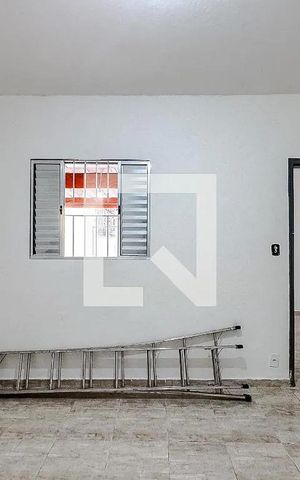 Casa para alugar com 100m², 2 quartos e sem vaga Casa para alugar com 100m², 2 quartos e sem vagaQuarto