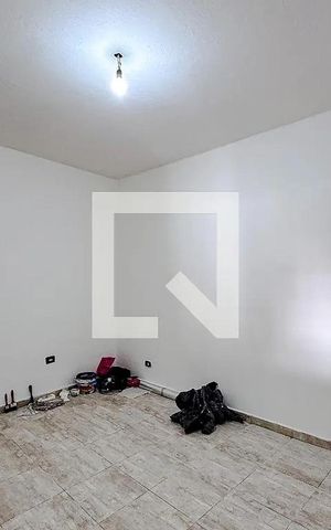 Casa para alugar com 100m², 2 quartos e sem vaga Casa para alugar com 100m², 2 quartos e sem vagaQuarto