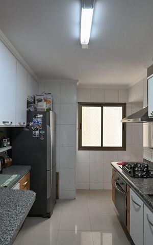 Apartamento à venda com 111m², 3 quartos e 2 vagasCozinha
