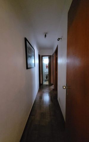 Casa à venda com 200m², 4 quartos e 2 vagasCorredor