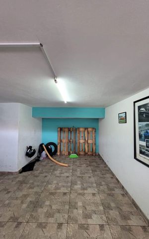 Casa à venda com 200m², 4 quartos e 2 vagasÁrea externa