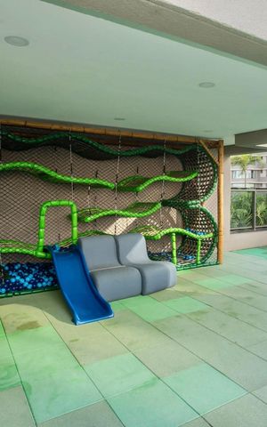 Apartamento para alugar com 132m², 3 quartos e 2 vagasÁrea comum - Playground
