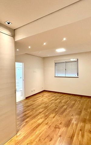 Apartamento para alugar com 147m², 3 quartos e 4 vagas