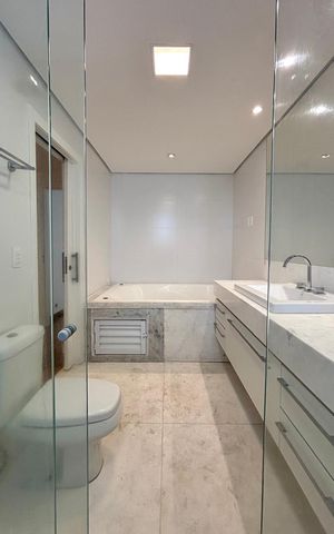 Apartamento para alugar com 147m², 3 quartos e 4 vagas