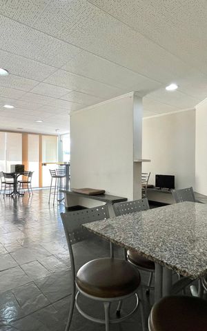 Apartamento à venda com 58m², 2 quartos e 1 vaga Apartamento à venda com 58m², 2 quartos e 1 vagaÁrea comum - Salão de festas