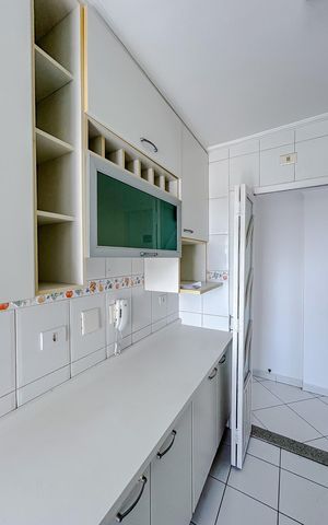 Apartamento para alugar com 64m², 3 quartos e 2 vagasCozinha