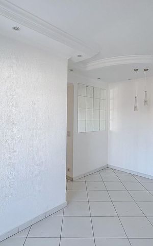 Apartamento para alugar com 64m², 3 quartos e 2 vagasSala