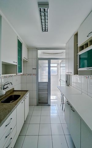 Apartamento para alugar com 64m², 3 quartos e 2 vagasCozinha