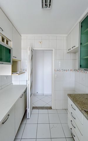 Apartamento para alugar com 64m², 3 quartos e 2 vagasCozinha