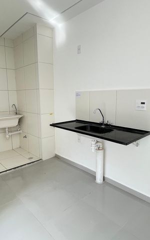 Apartamento para alugar com 35m², 2 quartos e sem vaga Apartamento para alugar com 35m², 2 quartos e sem vagaCozinha e Área de Serviço